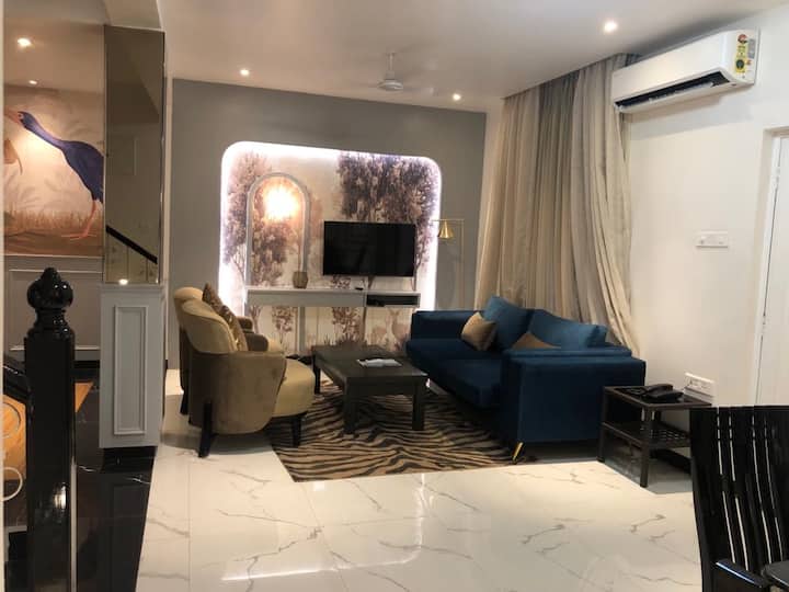 Living room image 1