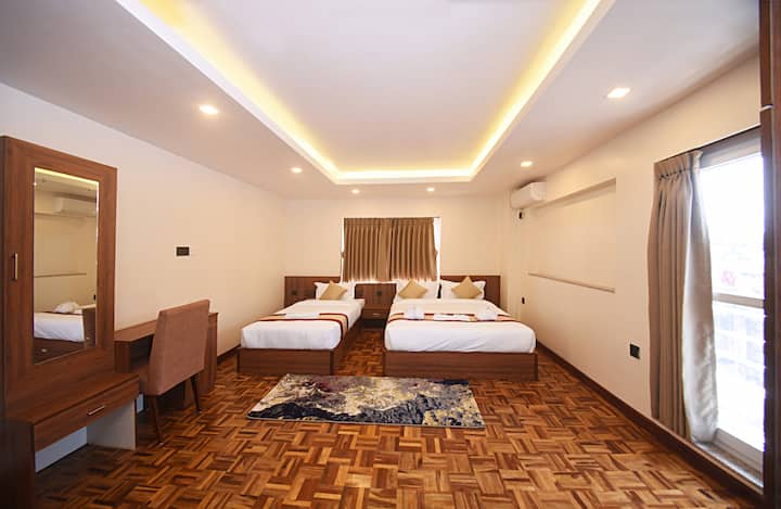 Family Apartment - 2 Bed Room - 카트만두