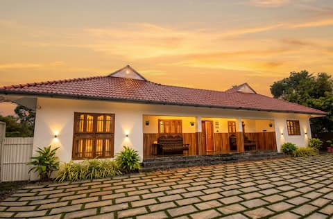 3 Bedroom Private Villa near the beach