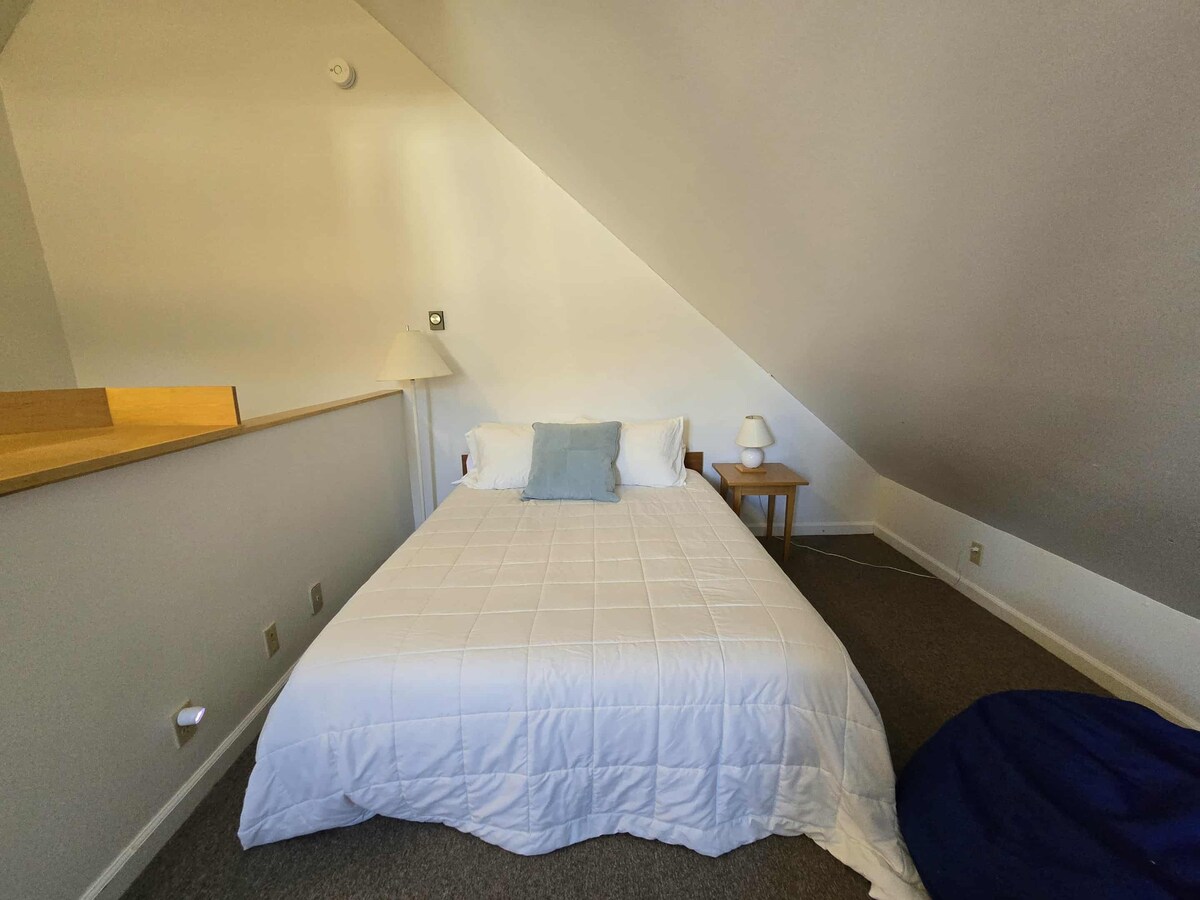 საძინებელი 4