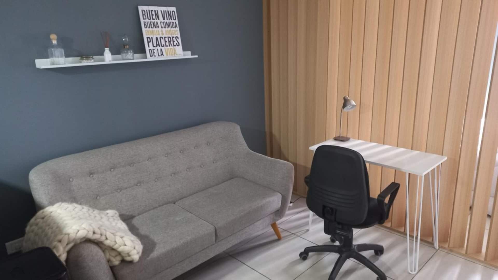 One-bedroom apartment in Monserrat