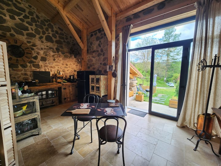 L'envol Des Papillons - Gîte 2 Pers. - Haute-Loire
