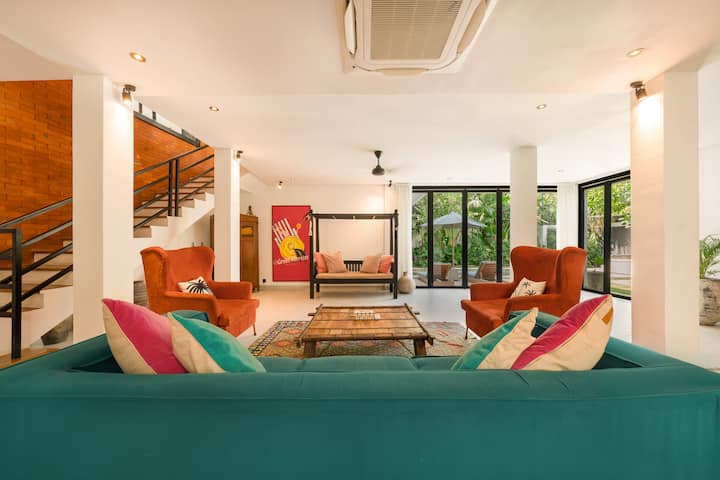 Spacious 5br Modern Simplicity, Near Canggu's Best - Bali