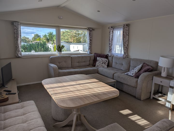 Cosy, Dog-friendly, Spacious 2-bed Holiday Home - 多塞特