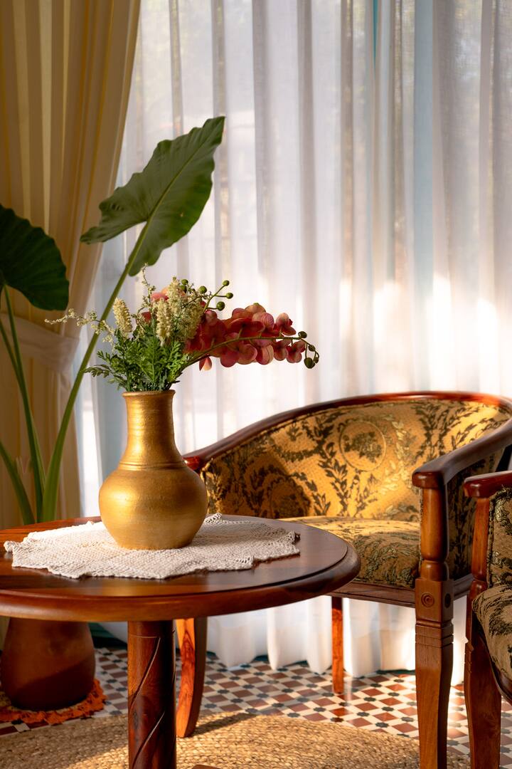 Living room image 9