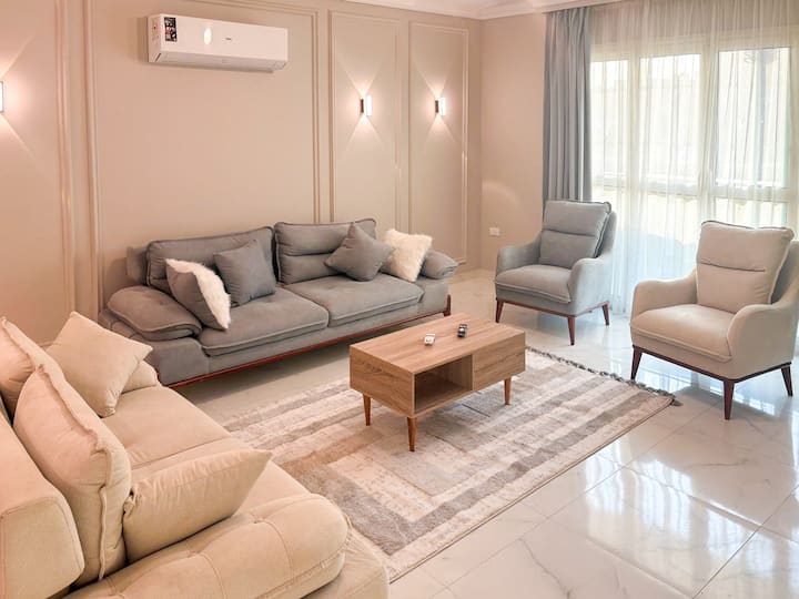 3brs Magnificant City Center Tranquil Apartment - Caïro