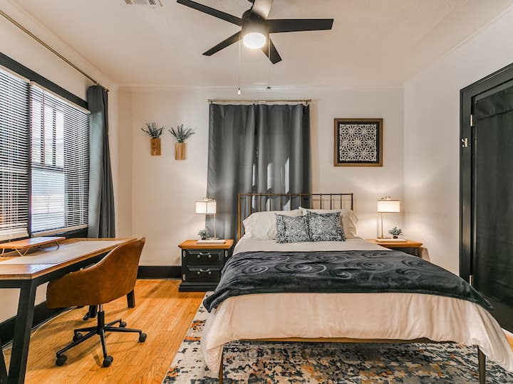 Dormitorio y oficina. ¡Perfecto para trabajar a distancia! 