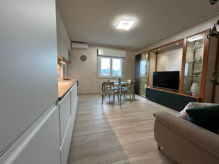 Appartamento Vista Castello Rivoli
Garage Gratuito - Rivoli