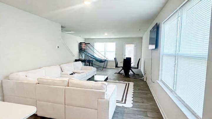 Brand New Townhome With Massage - Wake Forest, NC