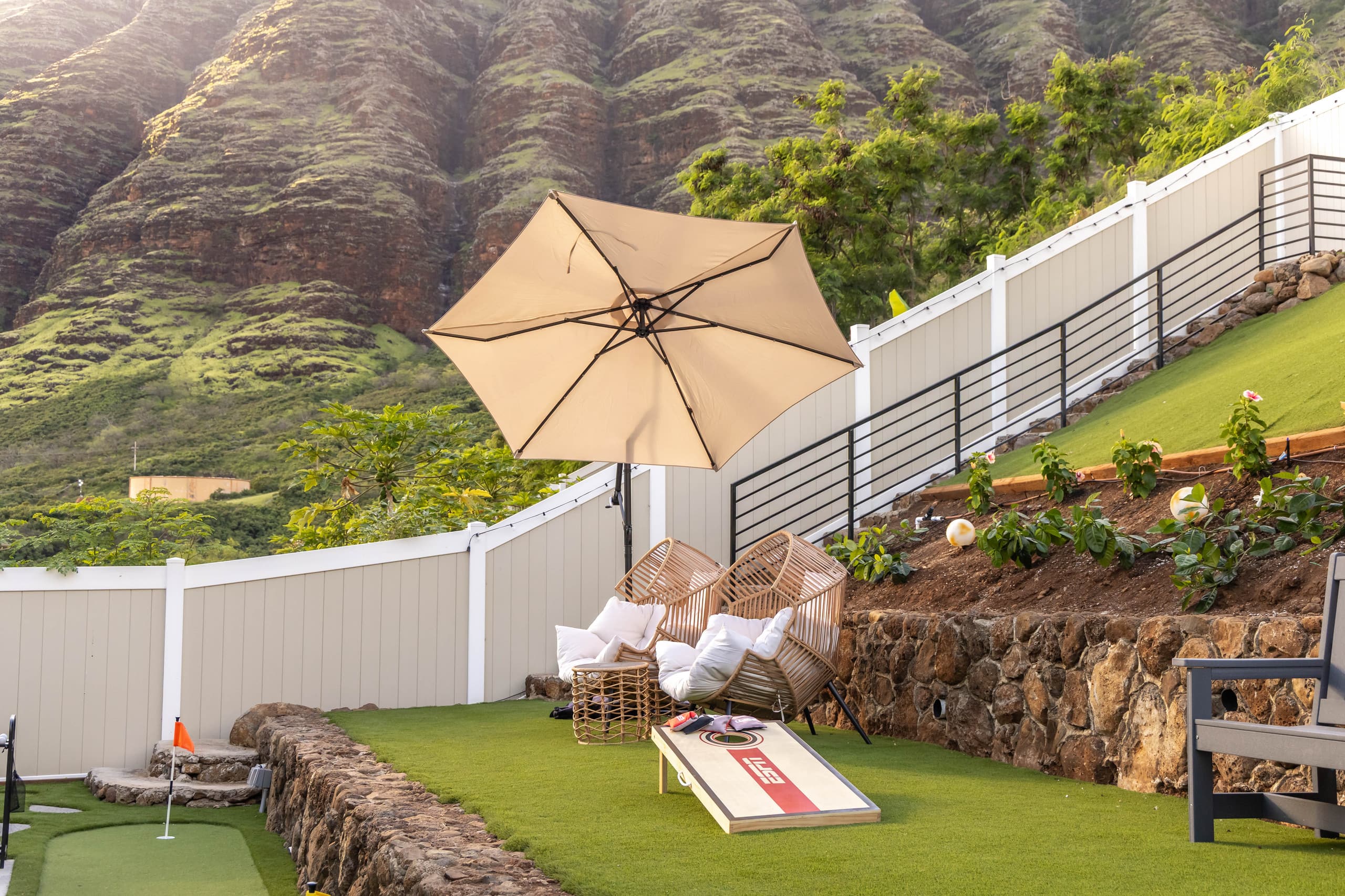 Home in Waianae · ★5.0 · 4 bedrooms · 8 beds · 2.5 private baths - Image 79
