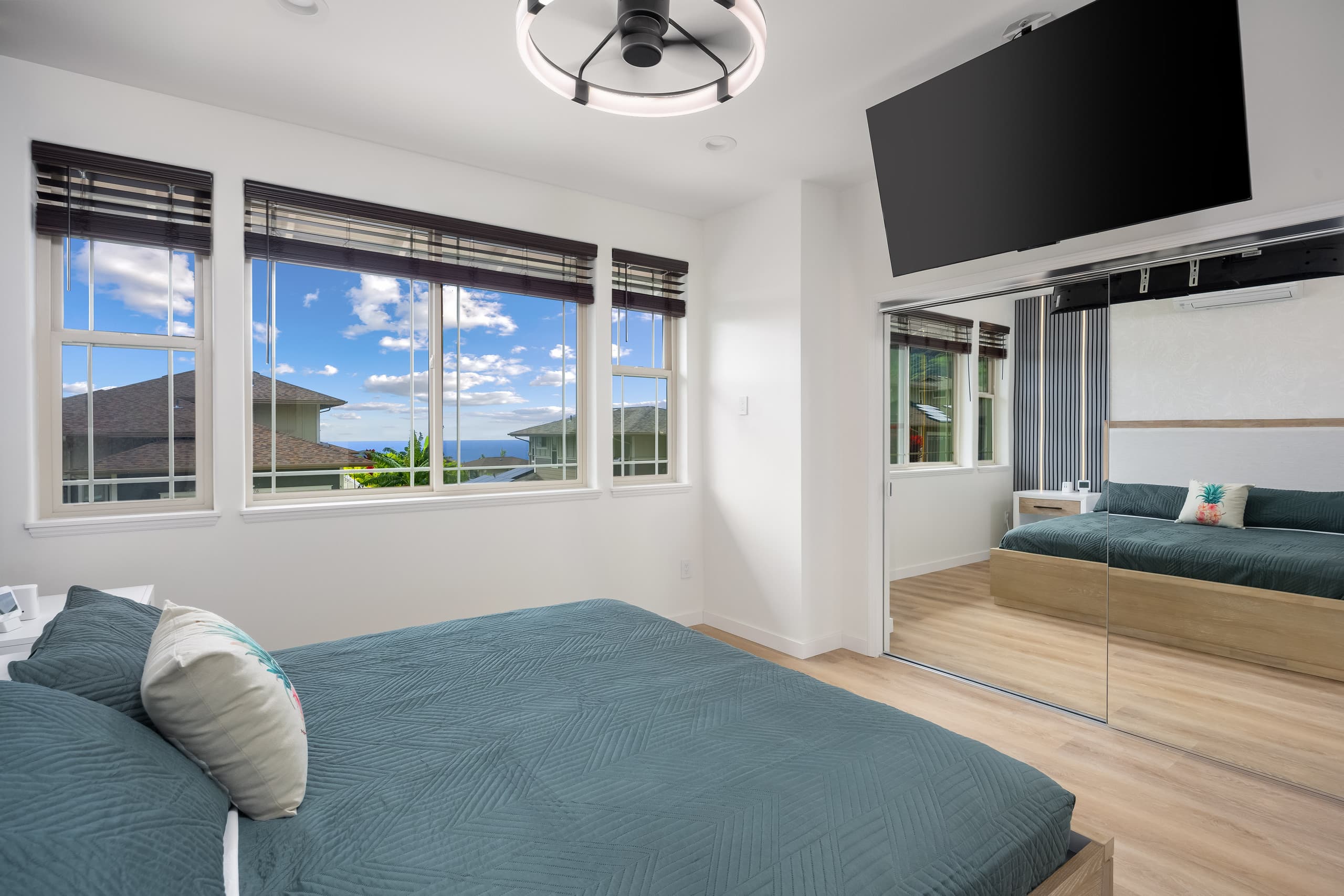 Home in Waianae · ★5.0 · 4 bedrooms · 8 beds · 2.5 private baths - Image 36