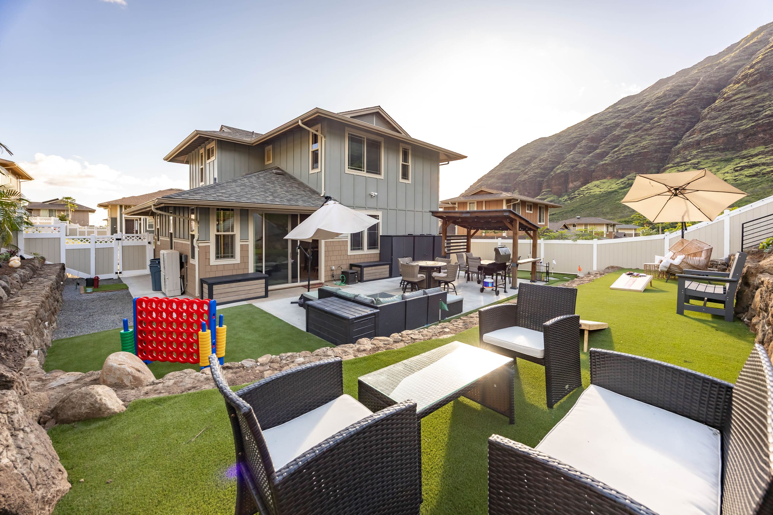 Home in Waianae · ★5.0 · 4 bedrooms · 8 beds · 2.5 private baths - Image 72