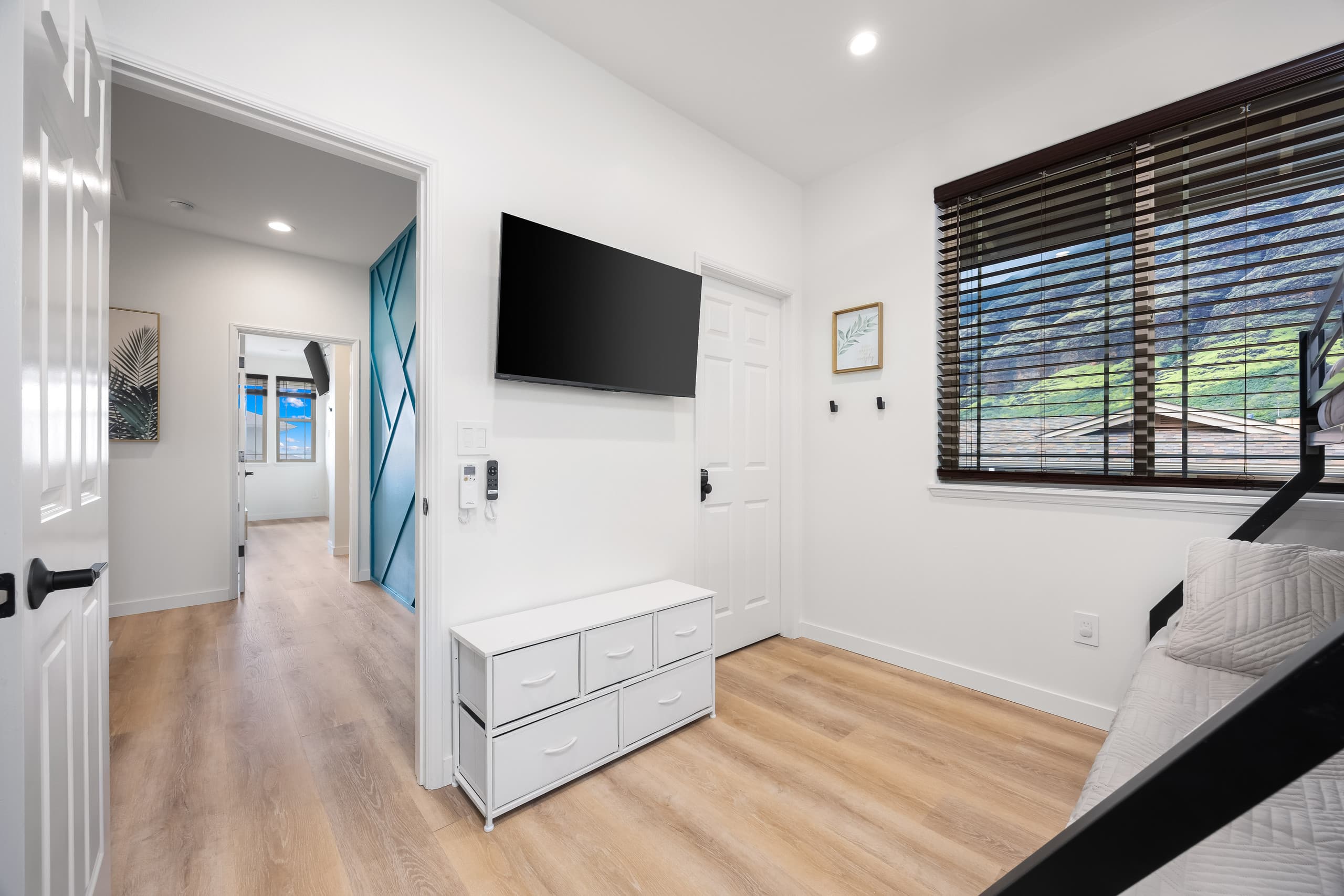 Home in Waianae · ★5.0 · 4 bedrooms · 8 beds · 2.5 private baths - Image 51