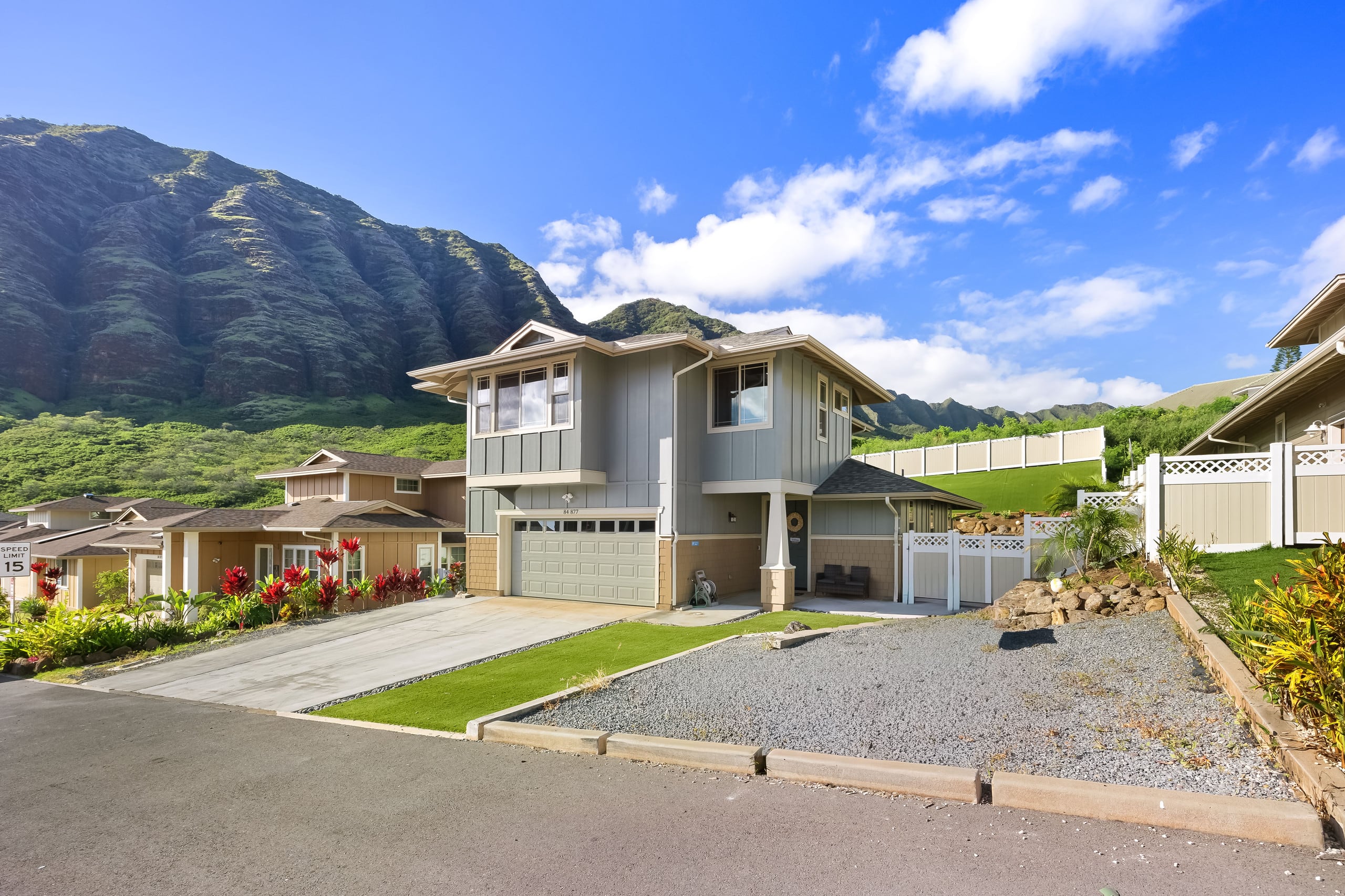 Home in Waianae · ★5.0 · 4 bedrooms · 8 beds · 2.5 private baths - Image 102