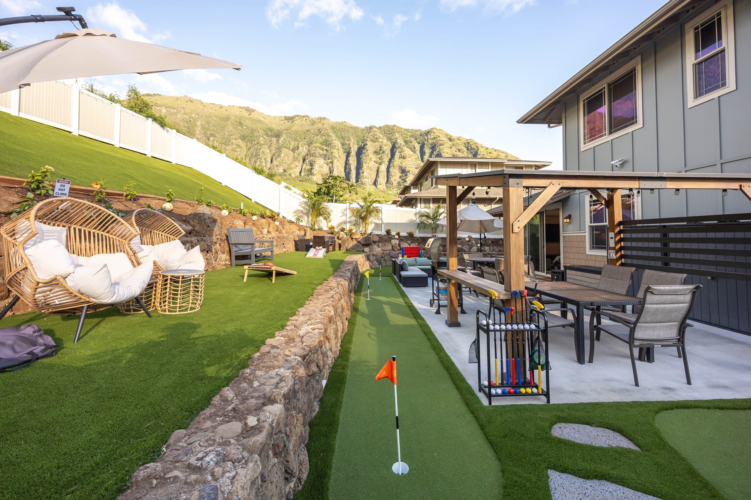 Home in Waianae · ★5.0 · 4 bedrooms · 8 beds · 2.5 private baths - Image 71