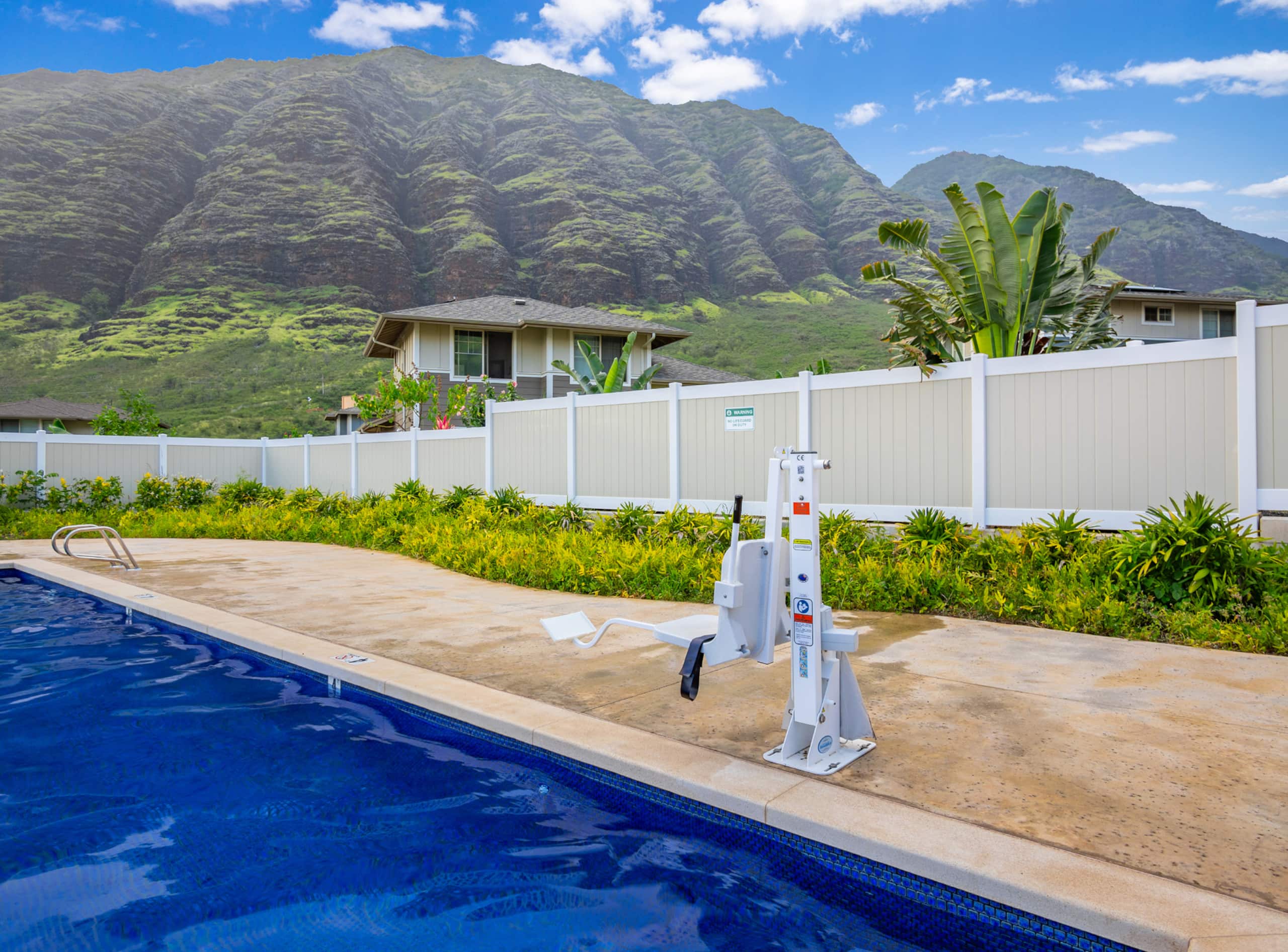 Home in Waianae · ★5.0 · 4 bedrooms · 8 beds · 2.5 private baths - Image 107
