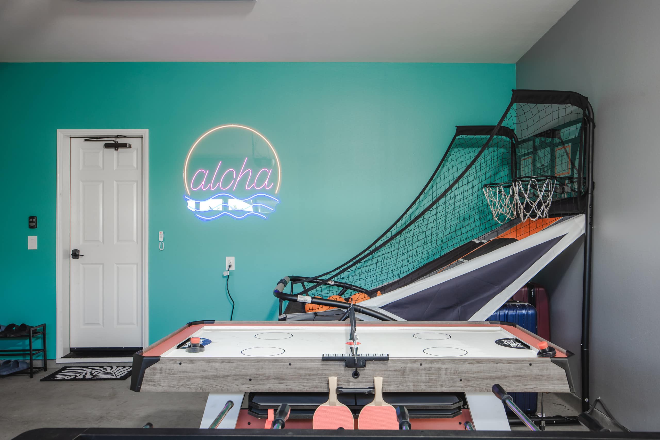 Home in Waianae · ★5.0 · 4 bedrooms · 8 beds · 2.5 private baths - Image 90