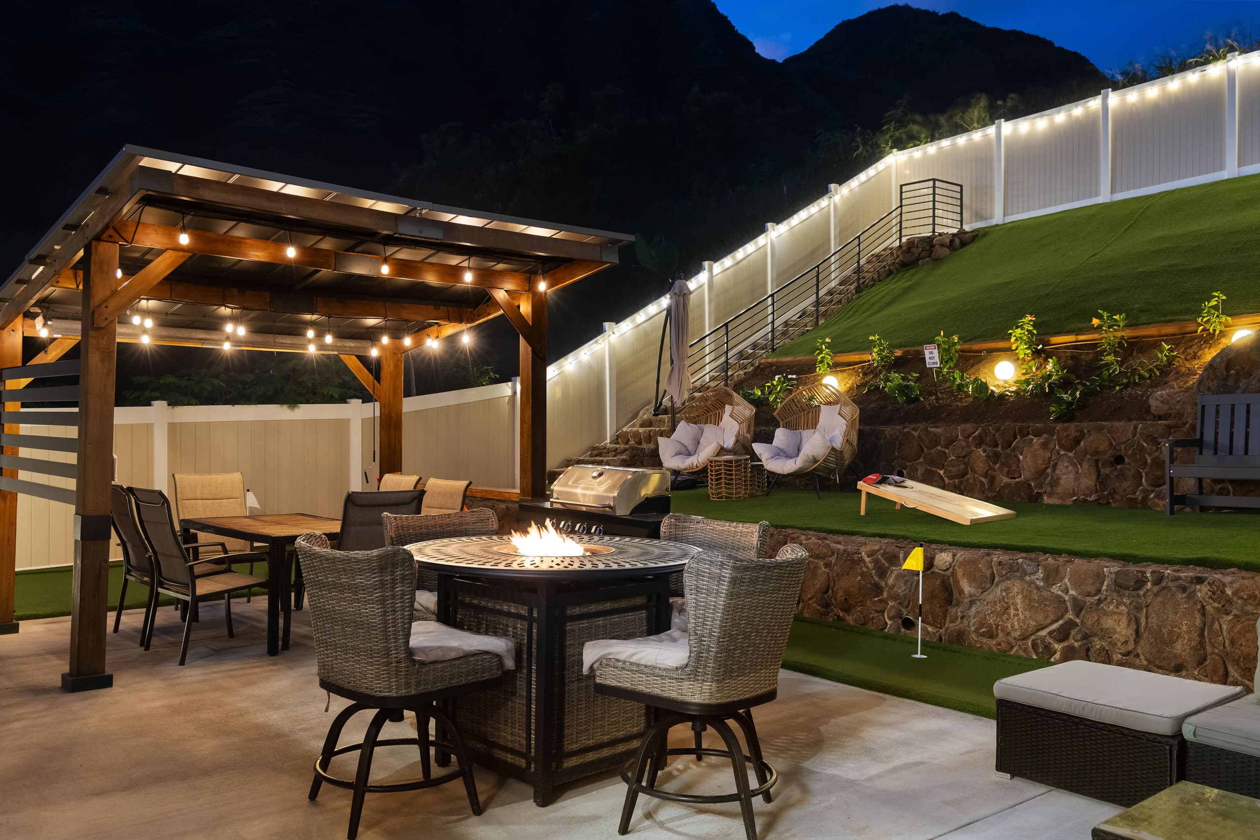 Home in Waianae · ★5.0 · 4 bedrooms · 8 beds · 2.5 private baths - Image 63