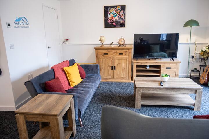 Pines Villa No.1 | New 3br, Parking +&nbsp;Ev,sleeps10+ - Northampton