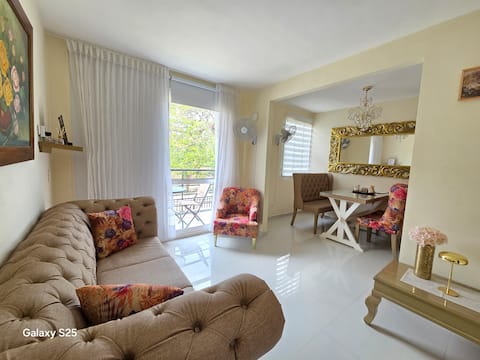Top performing Airbnb: Wilsound Living •Casa Rosé Norte• 2nd Floor • AC • 5 guests in Montería