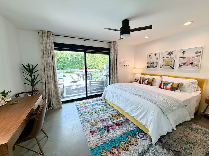 Thoughtful details like bedside phone chargers, a sound machine, and electric blackout shades ensure both productivity and rest. Slide open the glass doors to feel instantly connected to the poolside lounge, or enjoy the view while laying in bed.