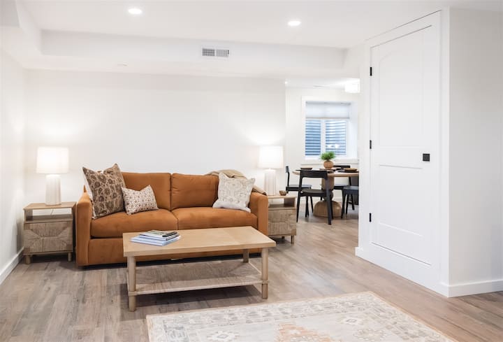 Honey & Hive | Spacious Lower-level Stay W/ Views - Montana