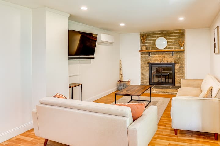 2br House | Pet Friendly | Wi-fi & Smart Tv - Hamburg, PA