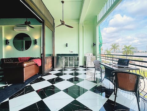 Downtown Riverfront • Huge Balcony + Pool Table