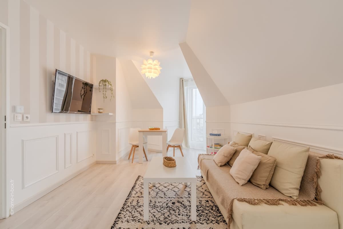 Moderne + Parking · Accès Disney 15min/Paris 30min