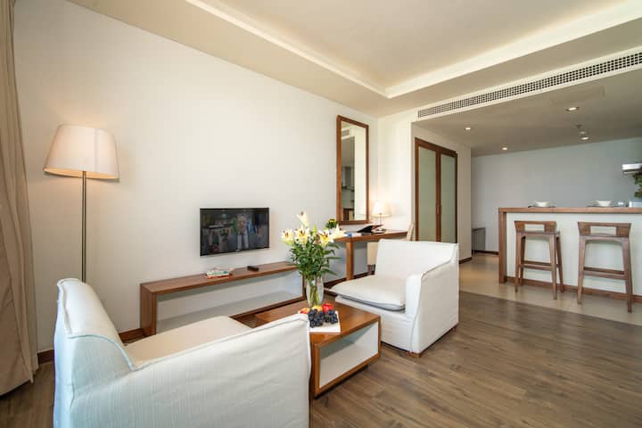 Sunrise Apartment•ocean View•infinity Pool•pickup - Da Nang