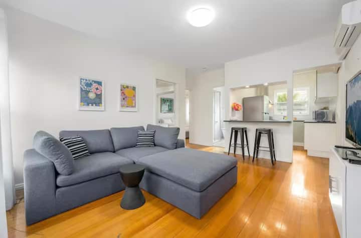 Hawthorn Hideaway With Free Wi-fi & Car Parking - Deakin University Melbourne Burwood Campus