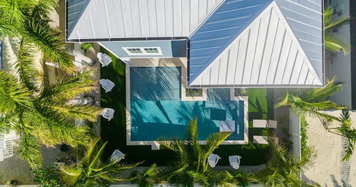 New Beach House With Bay Views!4 Min Walk To Beach - Holmes Beach, FL