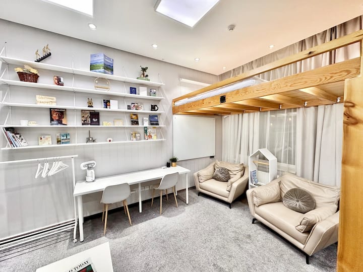 The All-in-one Loft - ウランバートル