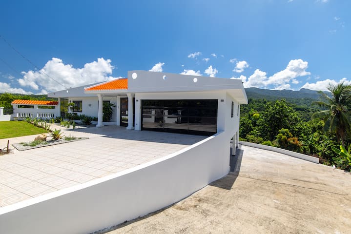 Reve Property Managements managed Airbnb listing 3