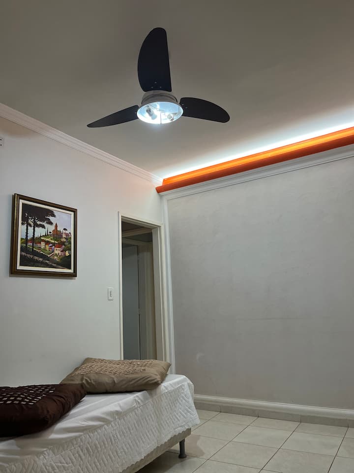 Para Quem Vem A Serviço E Quer Se Sentir Em Casa! - Assis