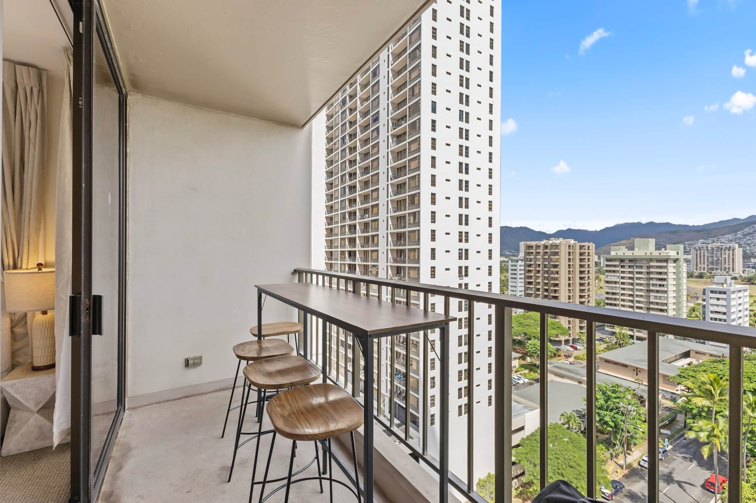 16FL-Beautiful Waikiki 1BR w/ Parking Near Beach~ - Image 41