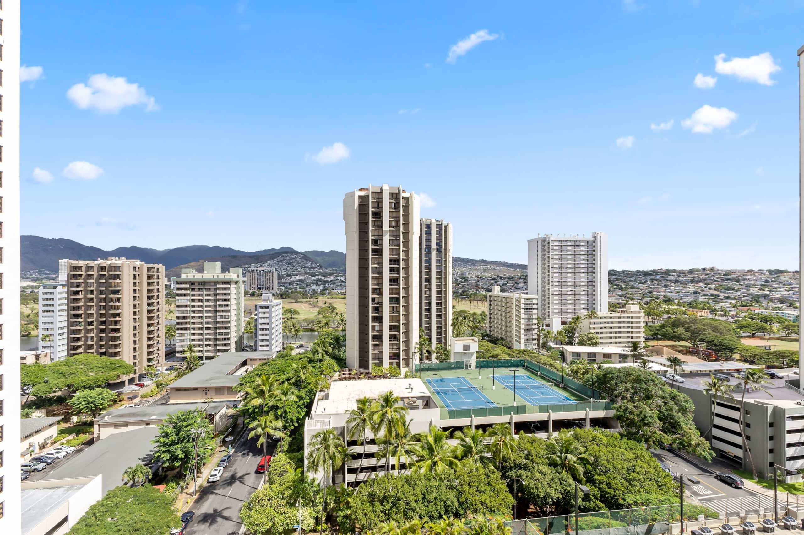 16FL-Beautiful Waikiki 1BR w/ Parking Near Beach~ - Image 38