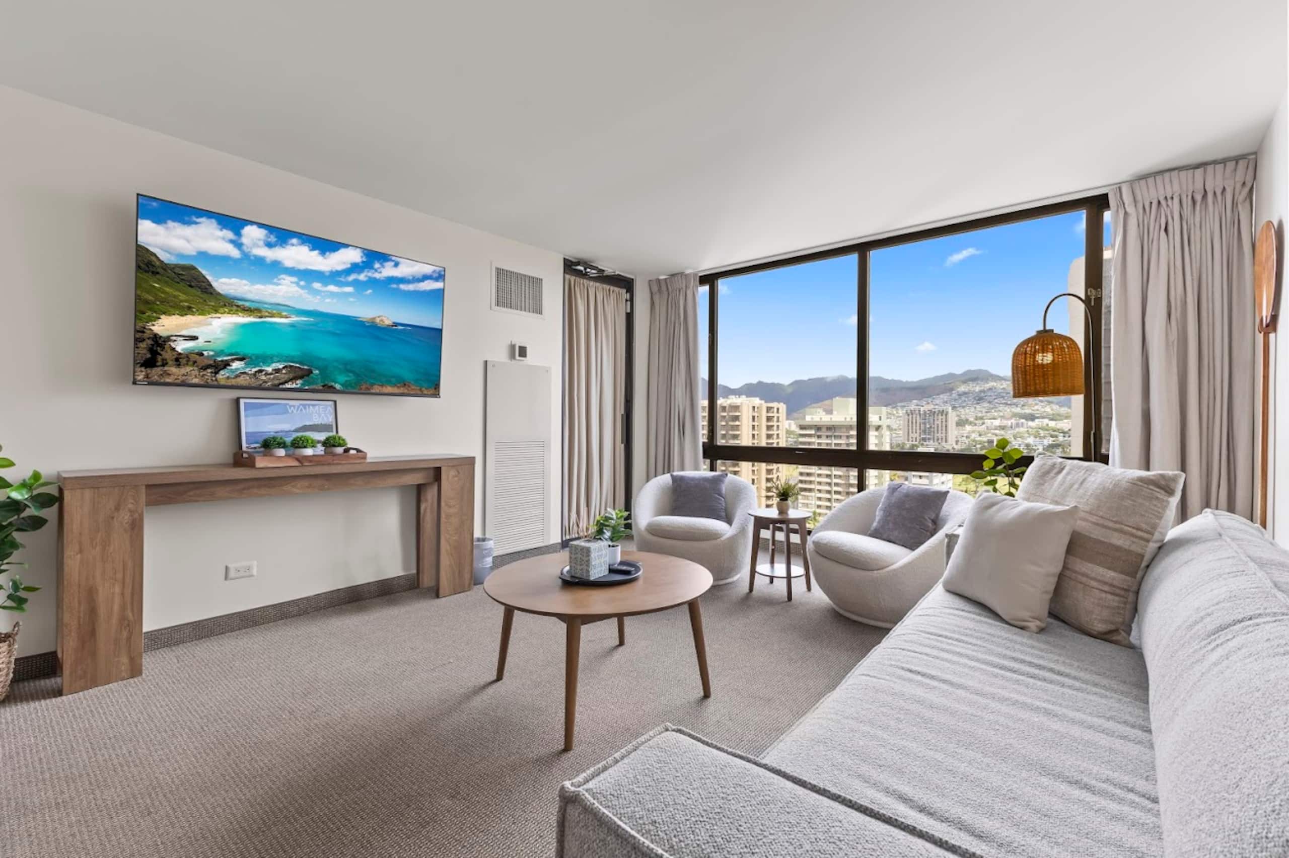16FL-Beautiful Waikiki 1BR w/ Parking Near Beach~ - Image 3