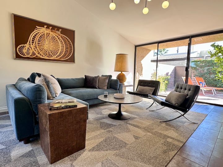 Villa Raqueta, Spa-like Palm Springs Resort Living - Palm Springs, CA