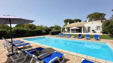 Sol | Private Pool | 14 Guests | Vilamoura