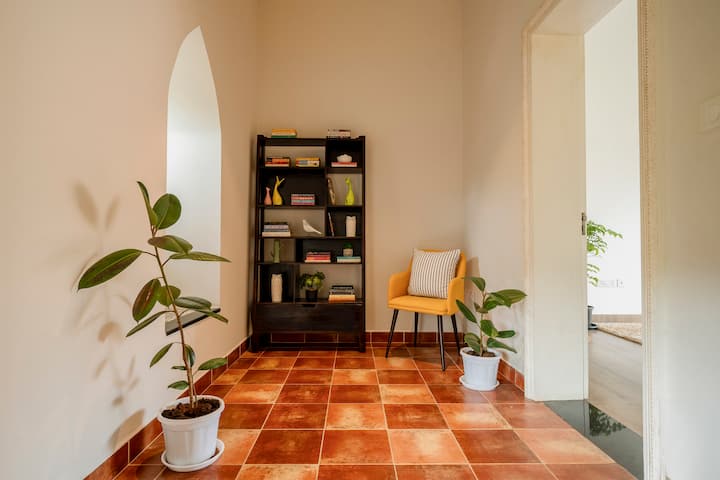 Living room image 5