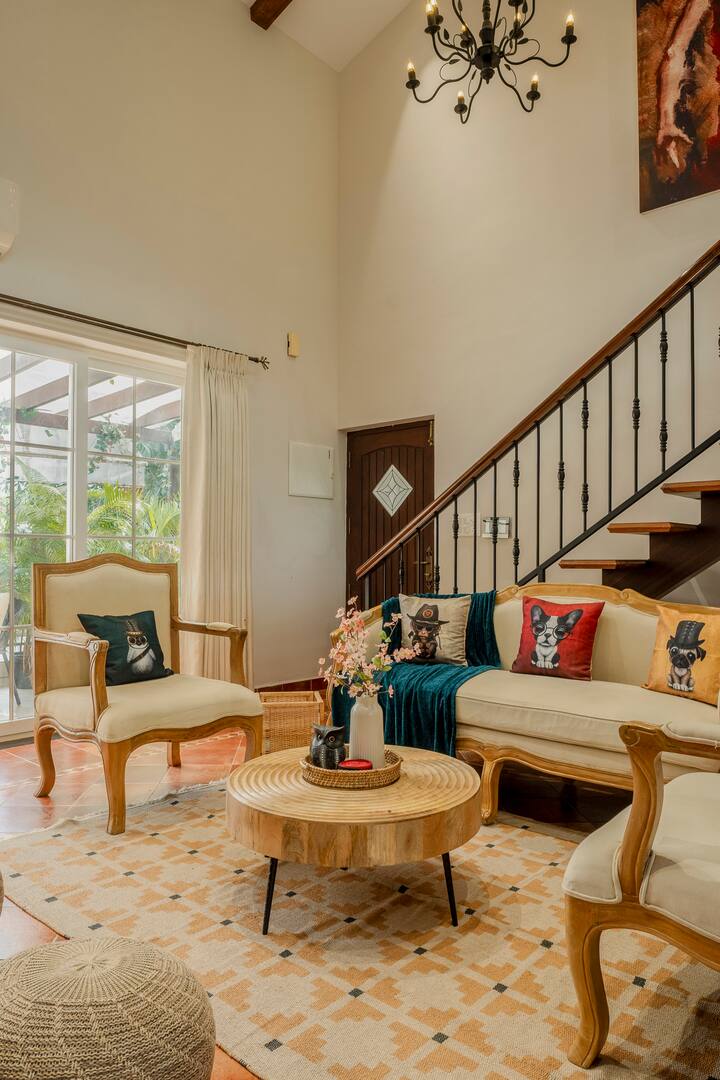 Living room image 12