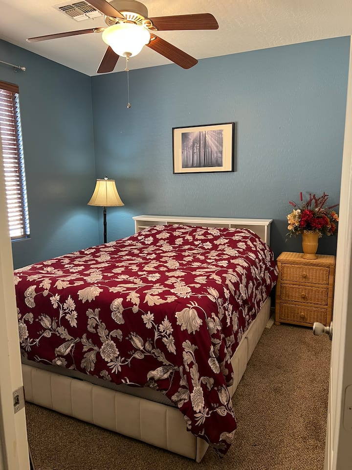 Bedroom 3. Queen Size Bed