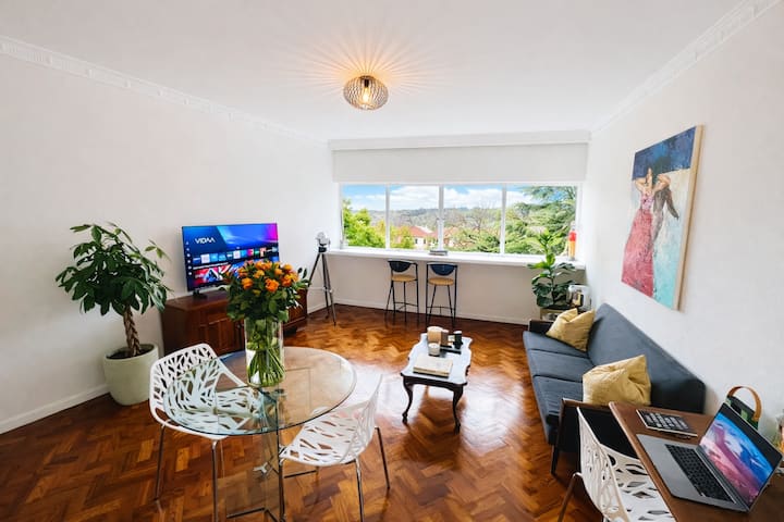 Illovo Tree Top Studio - Johannesburg