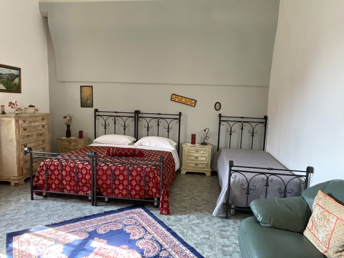 Dvojlôžková izba s jedným samostatným lôžkom navyše