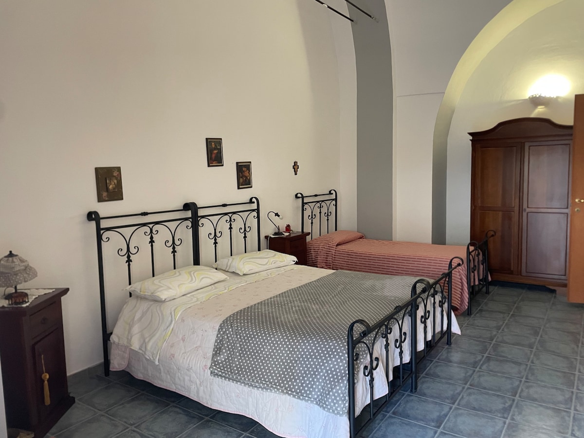 Dvojlôžková izba s jedným samostatným lôžkom navyše 