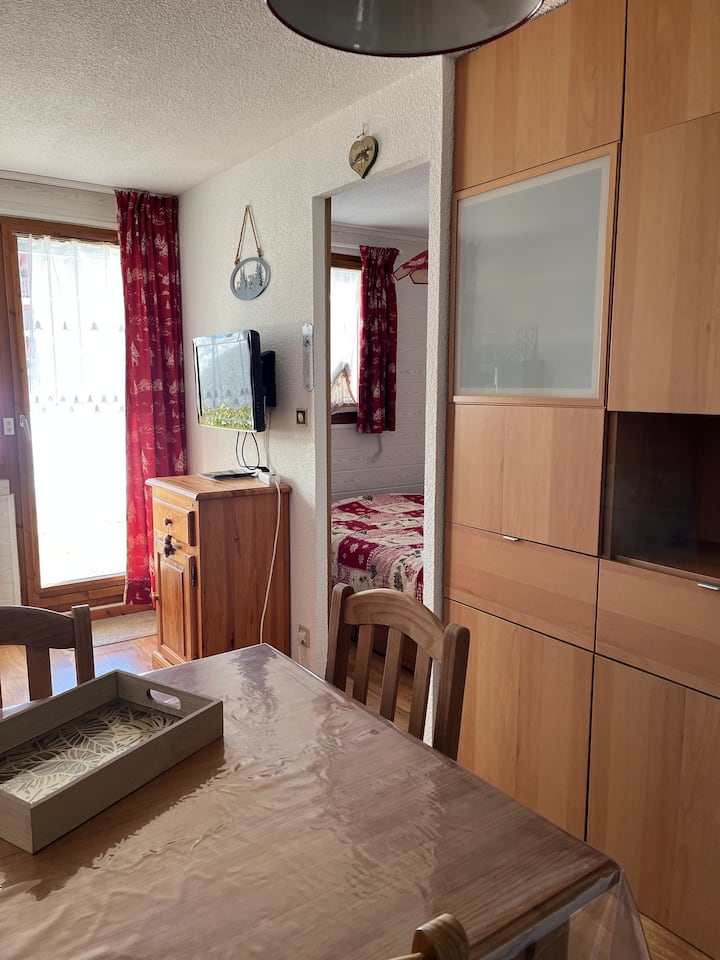 მისაღები ოთახი