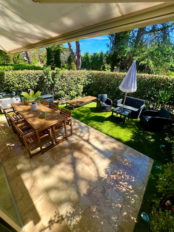 Charmant T2 Avec Parking / Piscine & Tennis - Mandelieu-la-Napoule