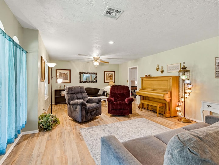 Where Country Meets Cozy – The Edge Retreat” - Ada, OK