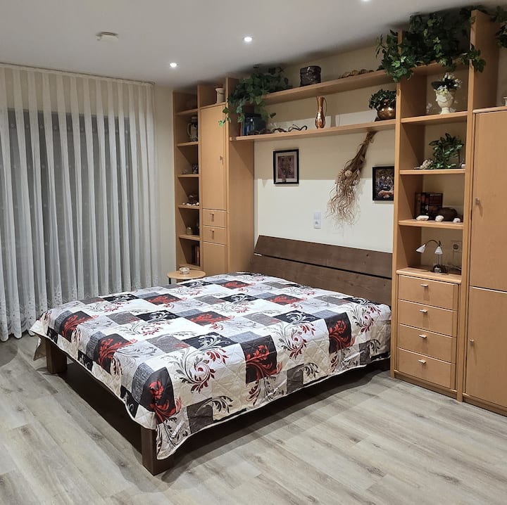 Schlafzimmer 2